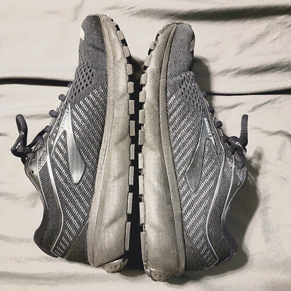 Brooks Ghost 12 - image 1